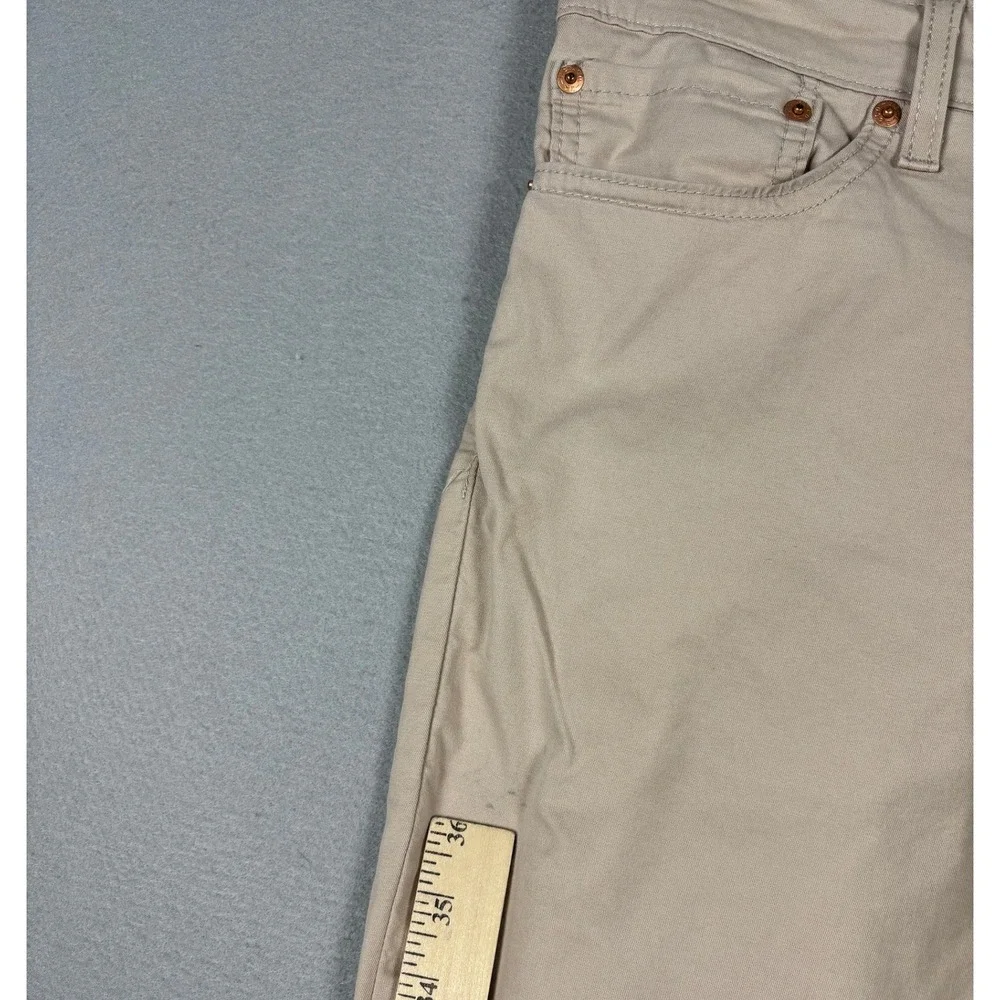 Levi's 511 Slim Fit Chino Pants 32x32 Measures 34x32 Tan 04511-2279
